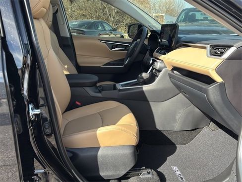 New 2025 Toyota RAV4 XLE Premium image 11