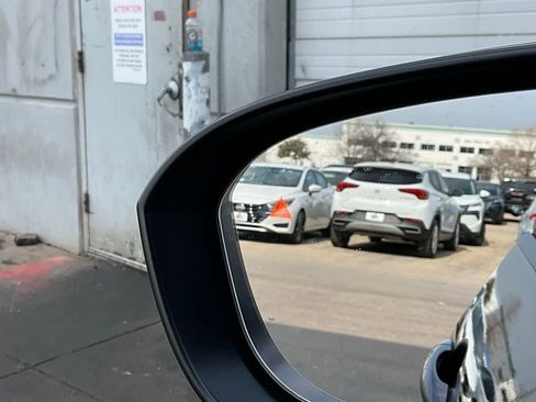 Used 2025 Nissan Rogue SV image 20