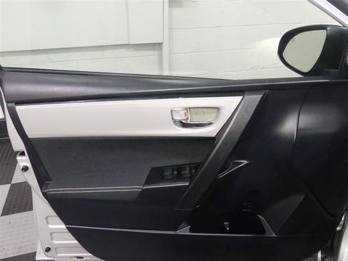 Used 2019 Toyota Corolla LE FWD image 17