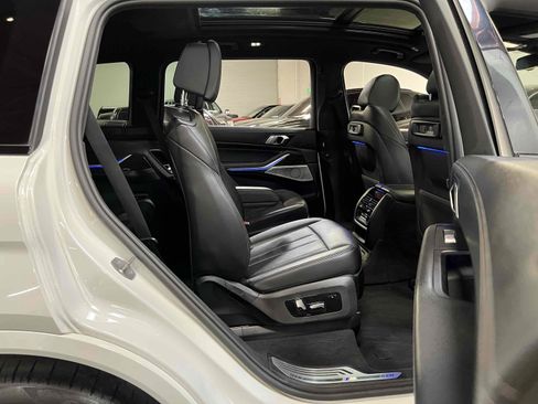 Used 2020 BMW X7 xDrive40i w/ M Sport Package image 23