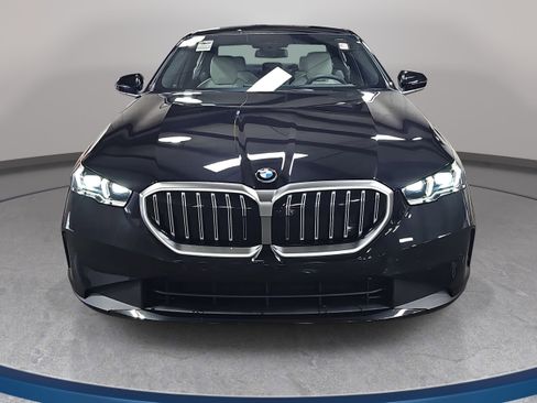 New 2027 BMW 530i xDrive AWD/4WD image 2