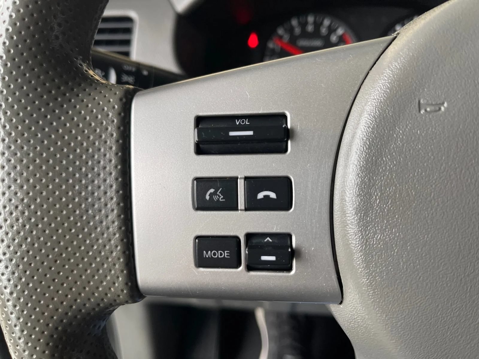 Used 2019 Nissan Frontier SV AWD/4WD image 36
