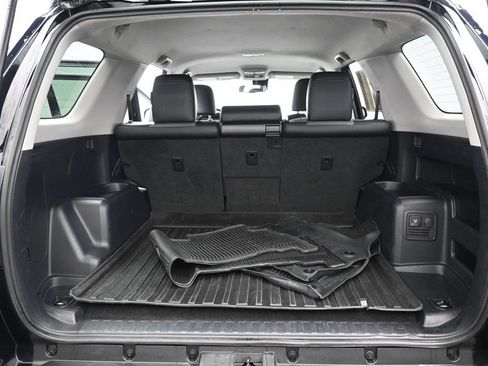 Used 2023 Toyota 4Runner SR5 Premium AWD/4WD image 32