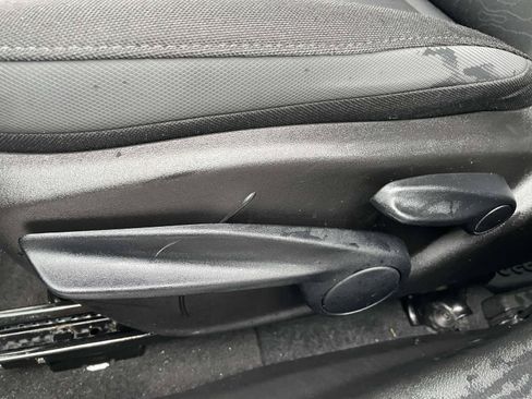 Used 2023 Jeep Renegade Trailhawk w/ Sun/Sound Group AWD/4WD image 15