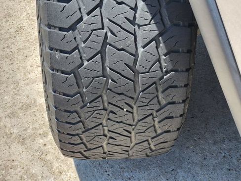 Used 2018 Jeep Grand Cherokee Laredo RWD image 11
