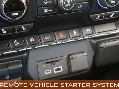 Used 2020 Chevrolet Silverado 1500 LT w/ Texas Edition image 27