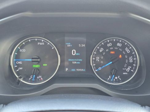 Used 2019 Toyota RAV4 LE AWD/4WD image 16