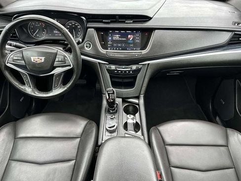 Certified 2024 Cadillac XT5 Premium Luxury AWD/4WD image 13