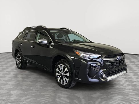 Used 2023 Subaru Outback Touring AWD/4WD image 2