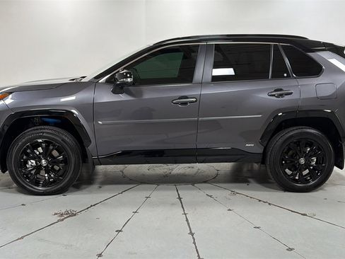 Used 2024 Toyota RAV4 XSE w/ Weather Package image 8