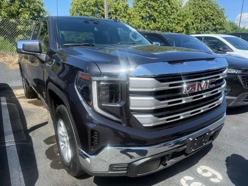 Used 2024 GMC Sierra 1500 SLE AWD/4WD image 2