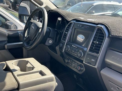 Used 2021 Ford F250 XLT AWD/4WD image 11