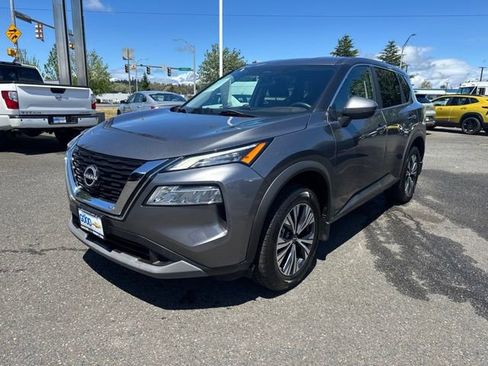 Used 2022 Nissan Rogue SV FWD image 1