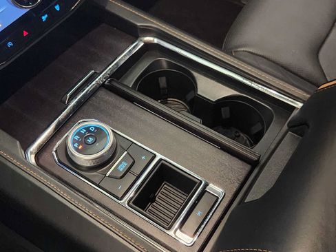 Used 2023 Ford Expedition Platinum RWD image 19