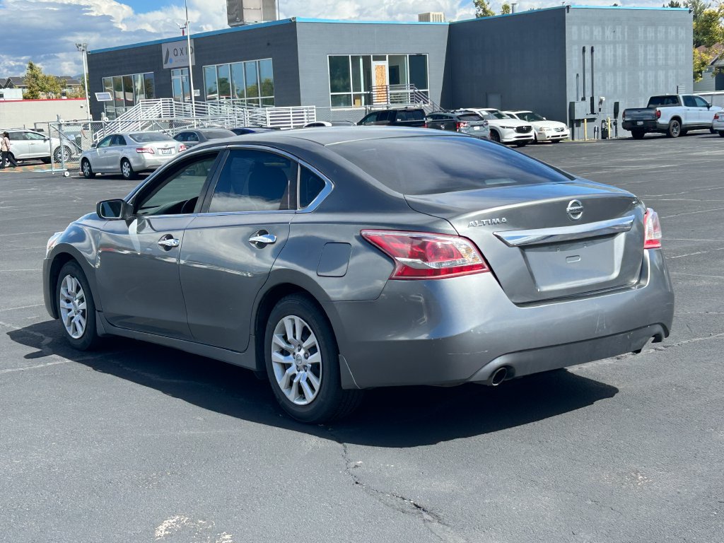 Used 2015 Nissan Altima 2.5 S w/ Power Driver Seat Package FWD image 6