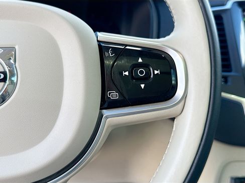 Used 2023 Volvo XC90 B5 Core w/ Protection Package Premier image 39