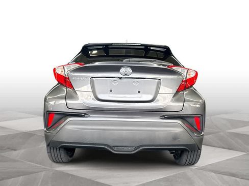 Used 2022 Toyota C-HR XLE FWD image 7