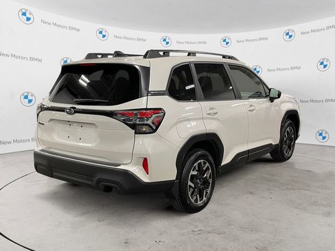 Certified 2025 Subaru Forester Premium image 7