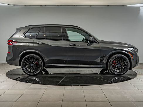 New 2026 BMW X5 xDrive40i w/ M Sport Package AWD/4WD image 4