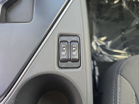 Certified 2025 Subaru Crosstrek 2.0i Premium image 19