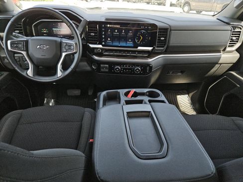 Used 2026 Chevrolet Silverado 1500 RST AWD/4WD image 12