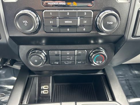 Used 2019 Ford F150 XL w/ Equipment Group 101A Mid AWD/4WD image 28