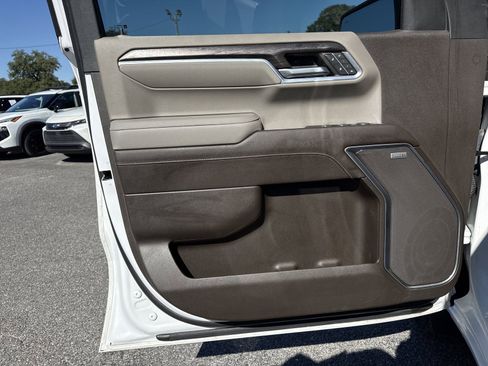 Used 2022 Chevrolet Silverado 1500 LTZ image 13