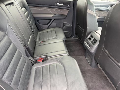 Used 2023 Volkswagen Atlas Cross Sport SEL AWD/4WD image 14