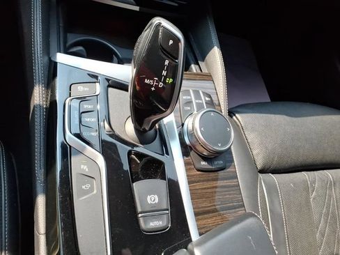 Used 2020 BMW M550i xDrive w/ Executive Package AWD/4WD image 20