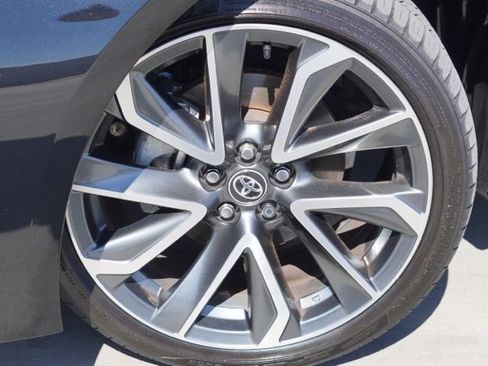 Certified 2022 Toyota Corolla SE w/ Carpet Mat Package (TMS) image 9