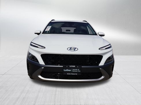 Used 2023 Hyundai Kona Limited AWD/4WD image 2
