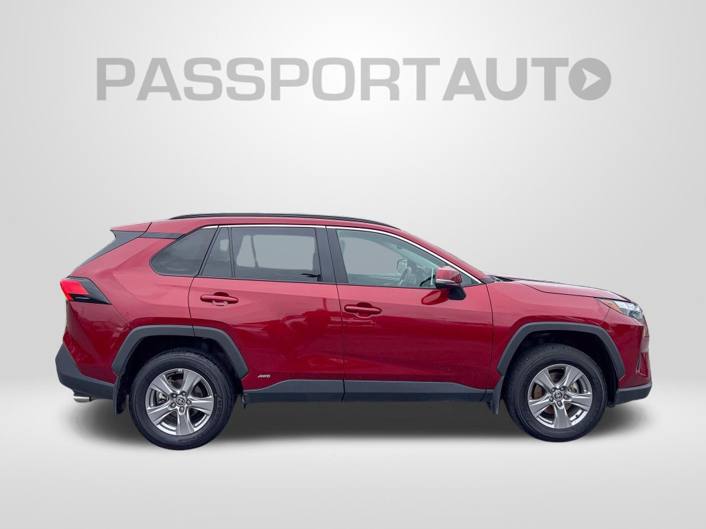 Certified 2025 Toyota RAV4 XLE AWD/4WD image 8