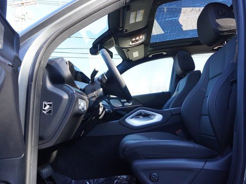 Used 2025 Mercedes-Benz GLE 450e GLE 450e image 35