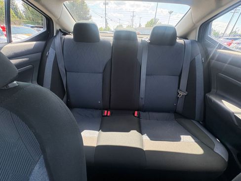 Used 2025 Nissan Versa SV FWD image 36