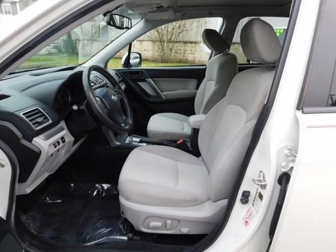 Used 2016 Subaru Forester 2.5i Premium w/ All-Weather Package image 7