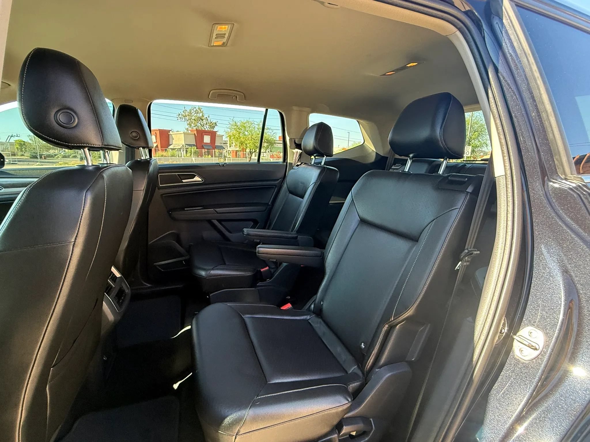 Used 2019 Volkswagen Atlas SE AWD/4WD image 16