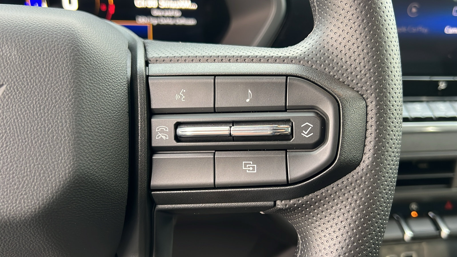 New 2026 Chevrolet Colorado Trail Boss AWD/4WD image 24
