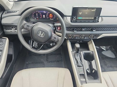 Used 2024 Honda Accord EX image 11