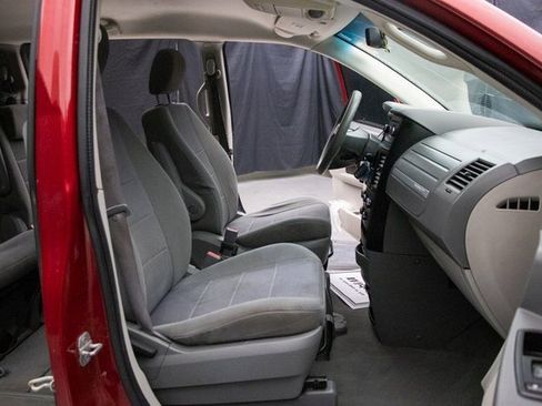 Used 2009 Dodge Grand Caravan SE image 15