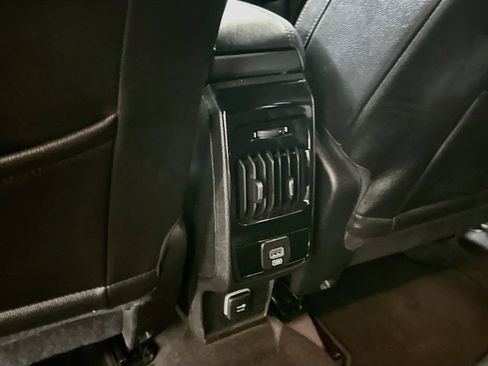 Used 2025 Jeep Compass Limited AWD/4WD image 27