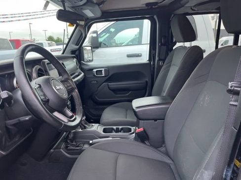 Used 2022 Jeep Wrangler Unlimited Sport AWD/4WD image 4