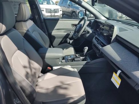 Used 2026 Subaru Outback Premium AWD/4WD image 9