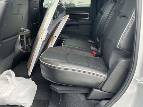 New 2026 RAM 2500 Laramie AWD/4WD image 13