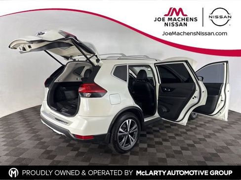 Used 2017 Nissan Rogue SL image 14