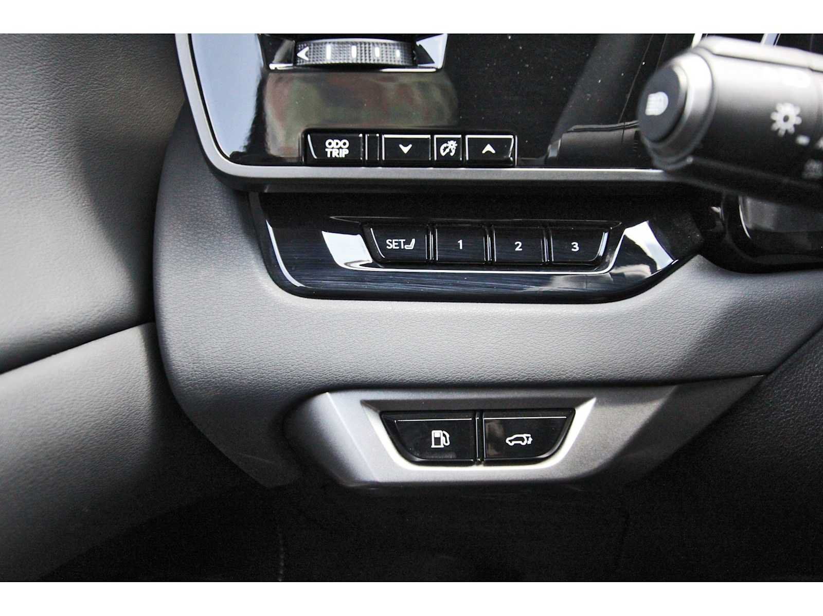 Used 2025 Lexus RX 350 Premium w/ Convenience Package FWD image 19