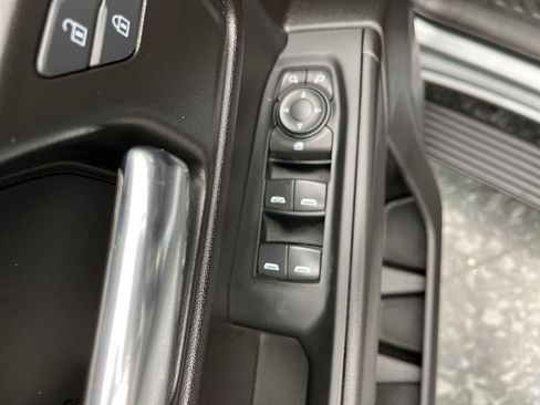 Certified 2024 GMC Sierra 1500 Pro w/ Pro Value Package AWD/4WD image 8