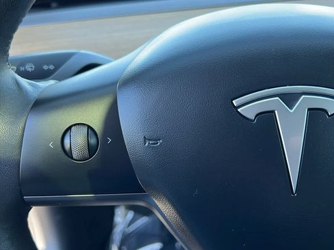 Used 2023 Tesla Model 3 Long Range AWD/4WD image 18