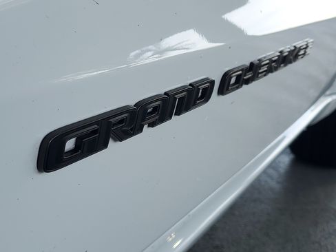 Used 2021 Jeep Grand Cherokee Limited w/ Quick Order Package 28K 80th RWD image 5