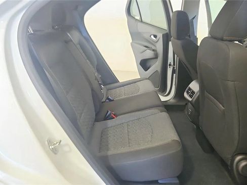 Used 2024 Chevrolet Equinox LT FWD image 34
