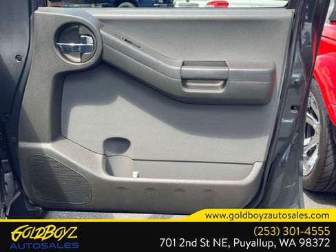 Used 2013 Nissan Xterra S AWD/4WD image 23